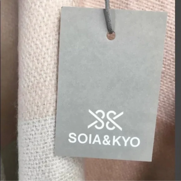 Soia & Kyo Woven Scarf Poncho Wrap Colorblock Fringe Neutrals OS NWT Layering